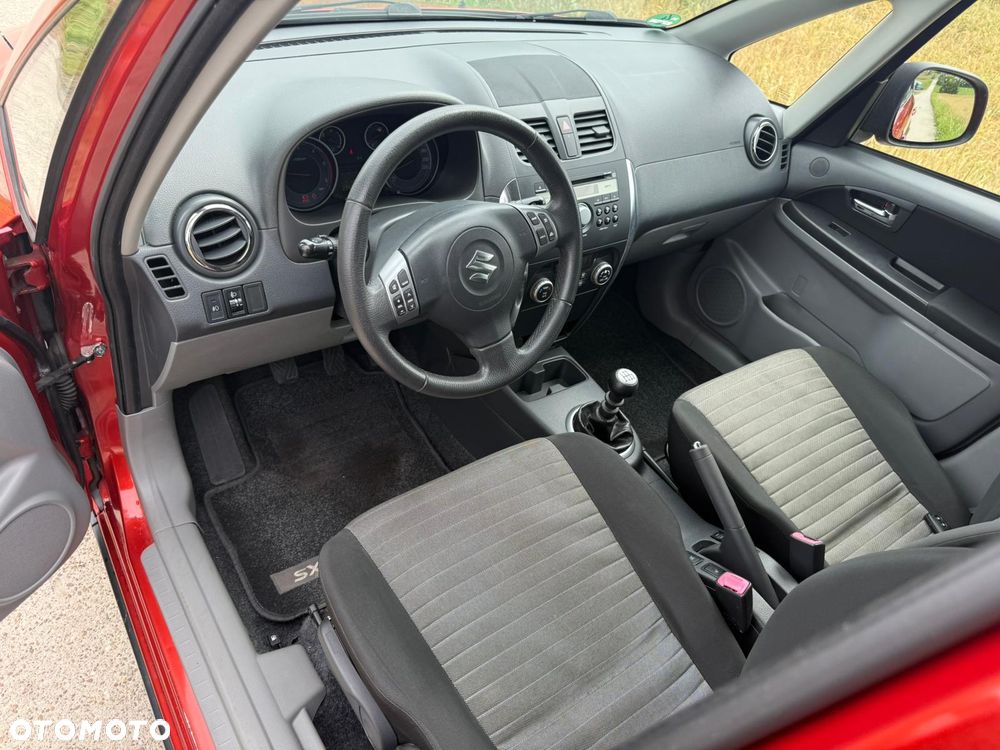 Suzuki SX4 - 8