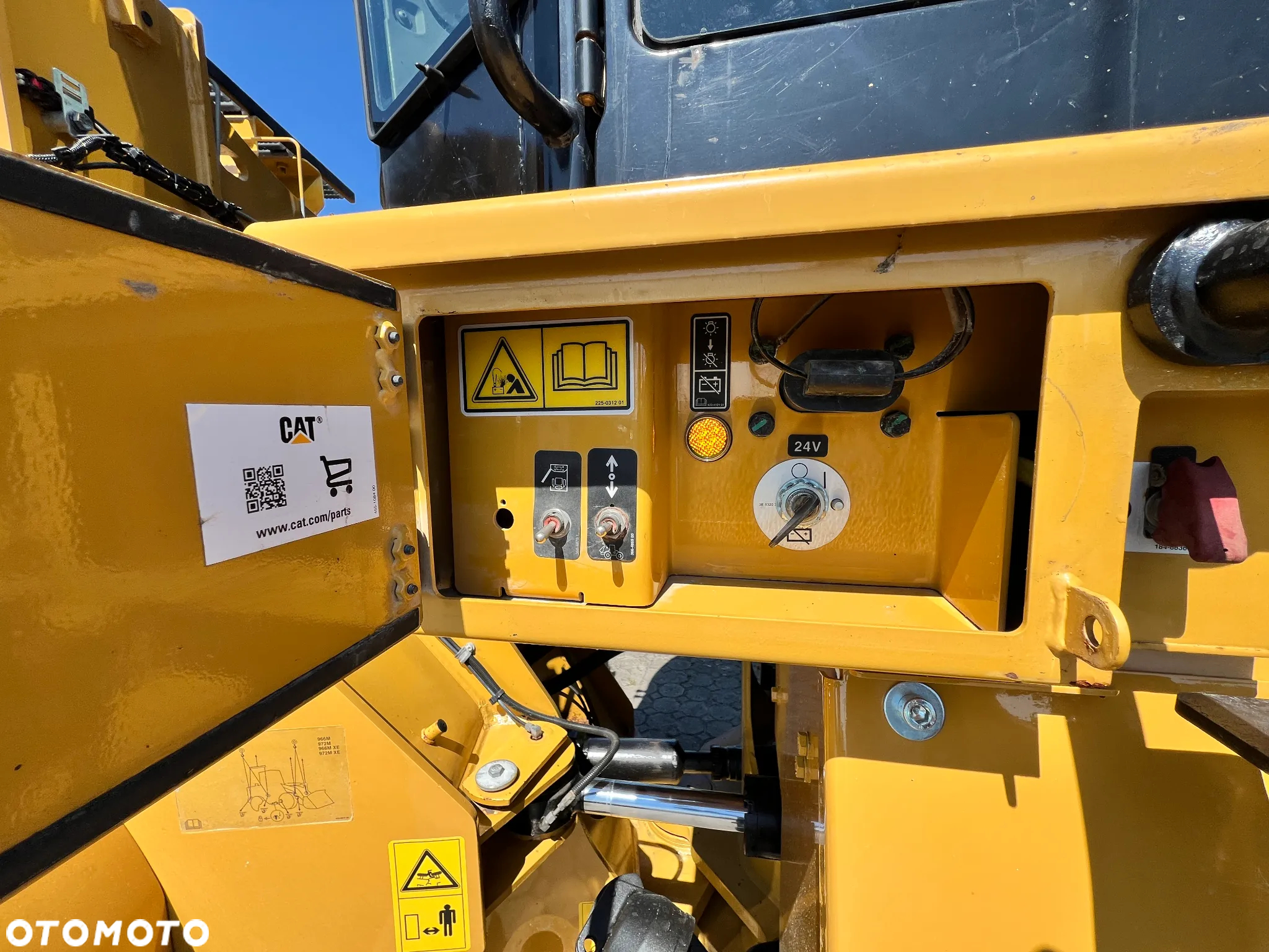 Caterpillar ładowarka CAT 966M 966 WAGA 2014 10700h 24t - 14