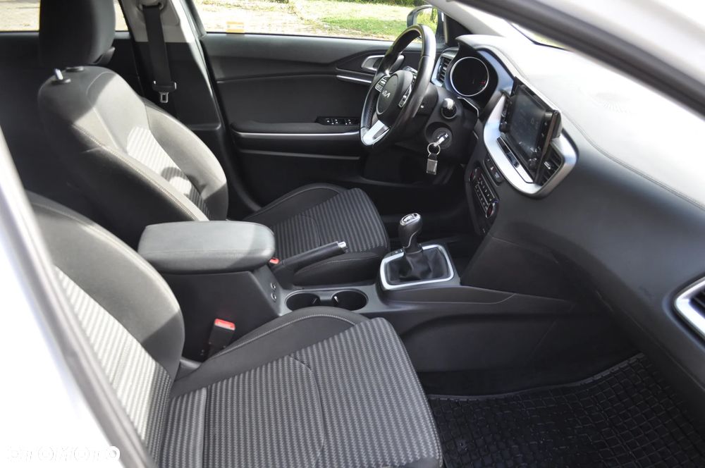 Kia Ceed 1.5 T-GDI GT-Line - 13