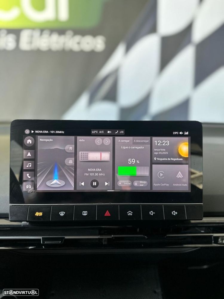 MG MG4 64 kWh Luxury - 13