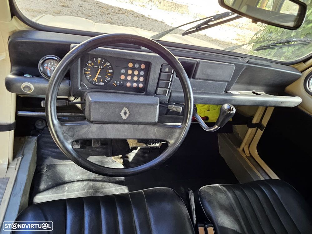 Renault 4 1.1 GTL - 3
