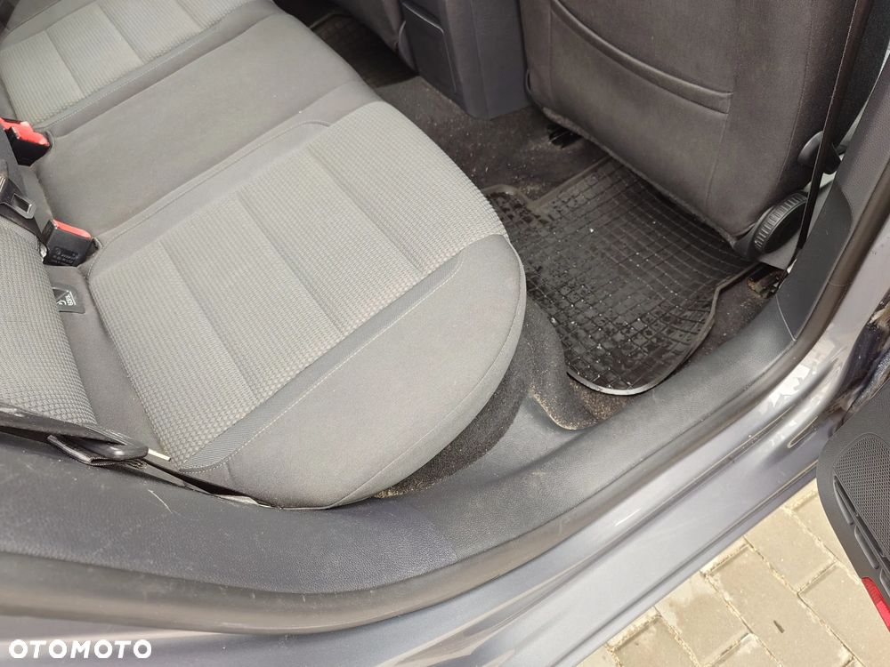 Volkswagen Golf 1.6 Comfortline - 20