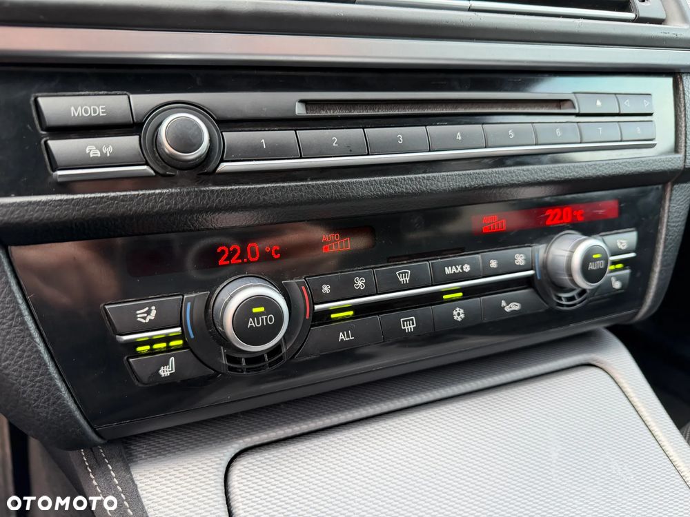 BMW Seria 5 530d xDrive - 25