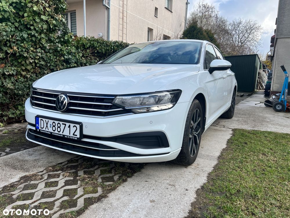 Volkswagen Passat 1.5 TSI EVO Business - 1