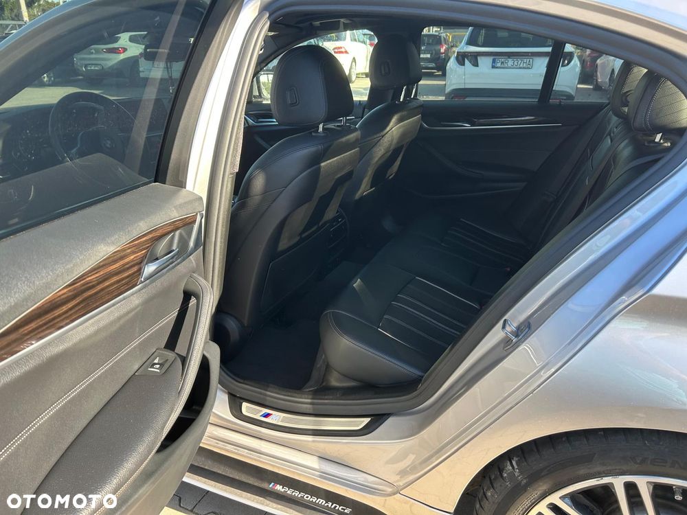 BMW Seria 5 530i xDrive M Sport sport - 19