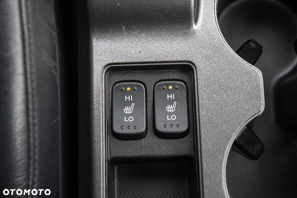 Honda CR-V 2.0i-VTEC 4WD Automatik Executive - 29