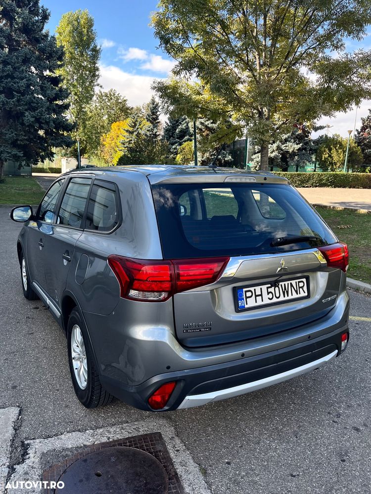 Mitsubishi Outlander 2.2 DI-D AS&G 6MT 4WD Invite A01 - 6