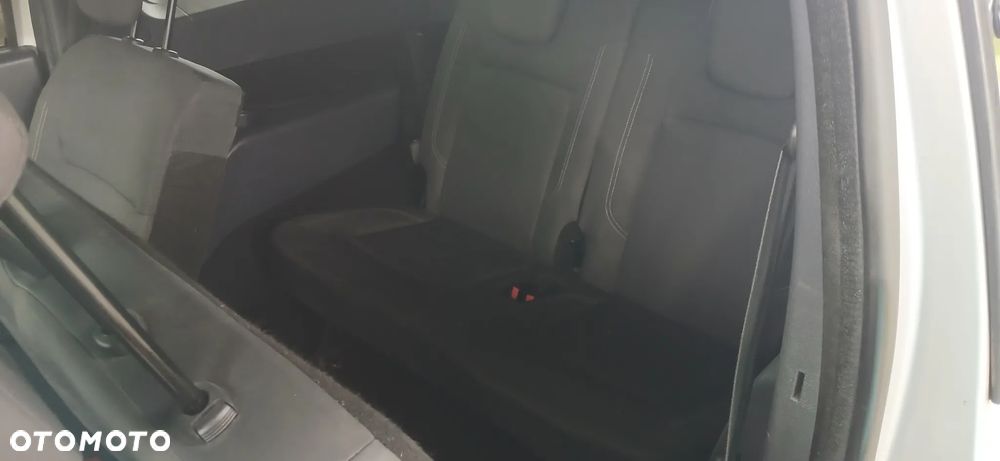 Dacia Lodgy dCi 110 Laureate - 11