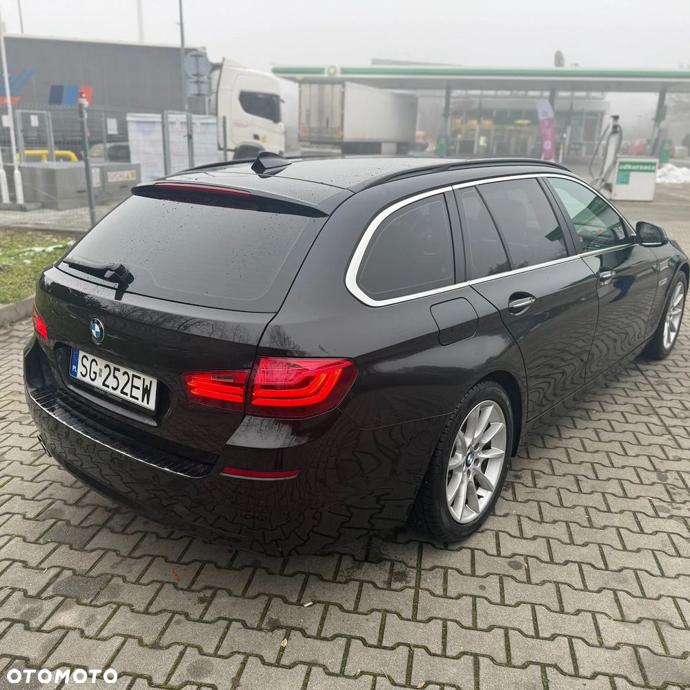 BMW Seria 5 520d xDrive Luxury Line - 4
