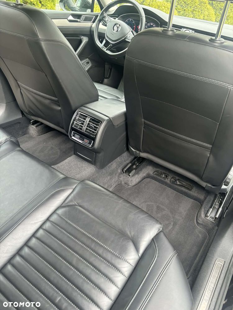 Volkswagen Passat 2.0 TDI BMT Highline - 13