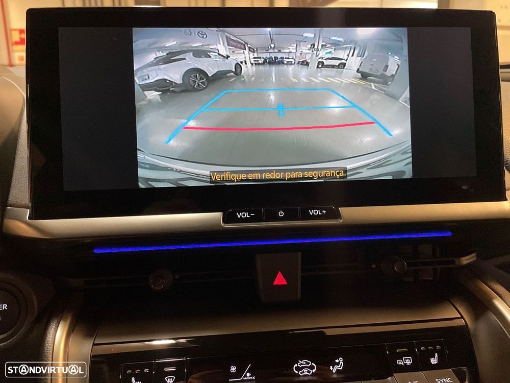 Toyota C-HR - 24