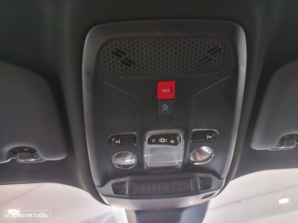 Peugeot 2008 1.2 PureTech Style - 28