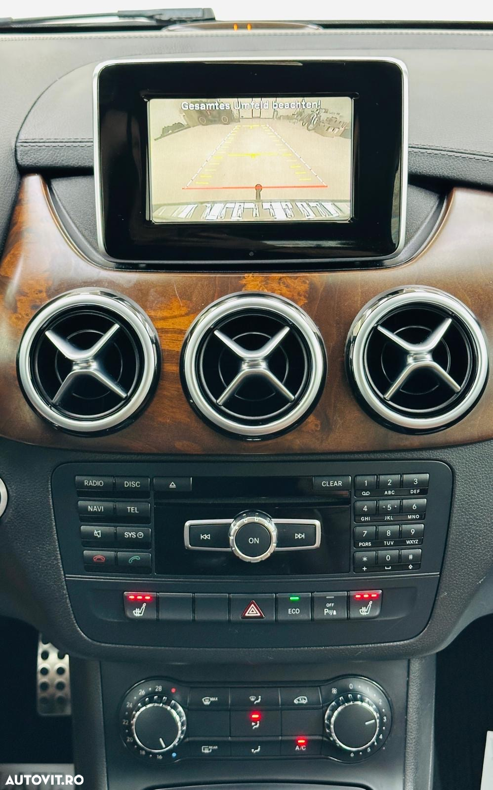 Mercedes-Benz B - 38