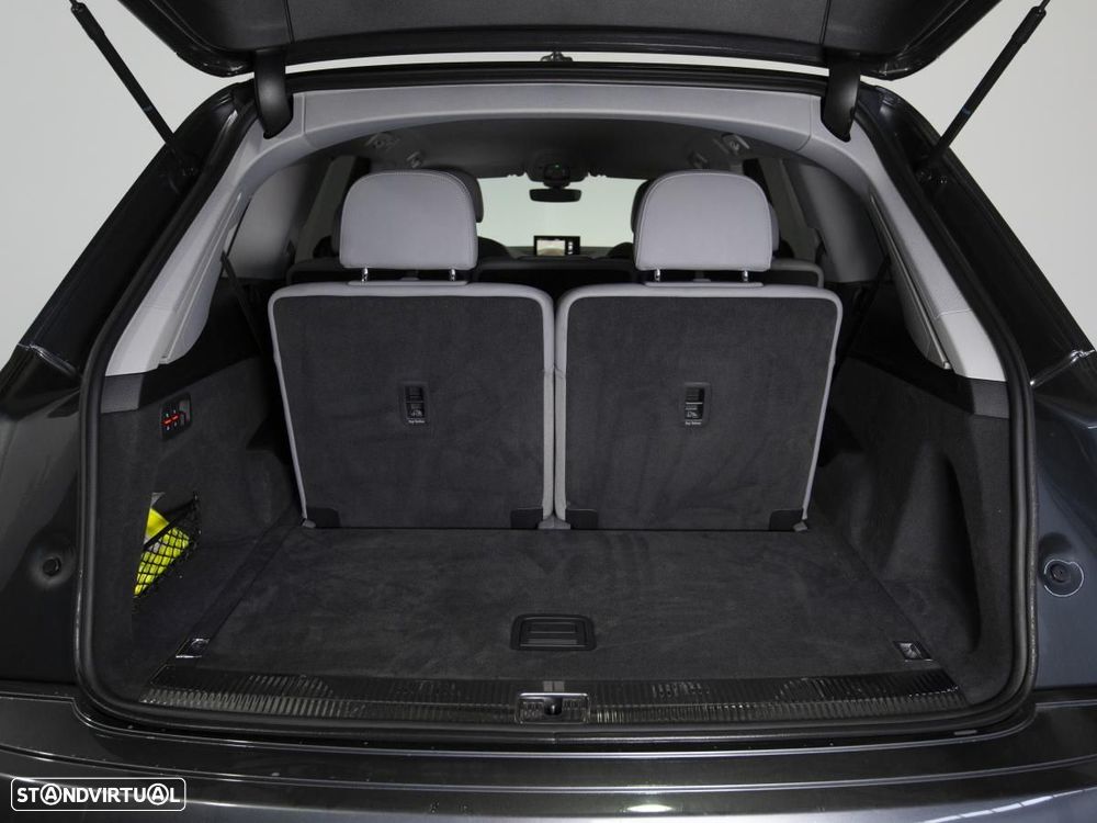 Audi Q7 3.0 TDI quattro S-line Tiptronic 7L - 14