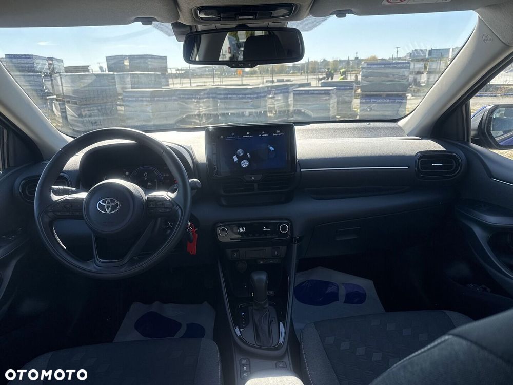 Toyota Yaris Hybrid 1.5 Style - 13