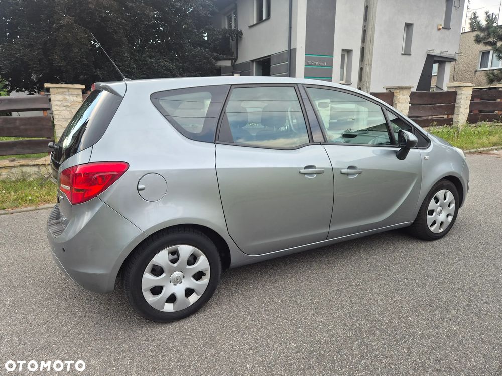 Opel Meriva - 14