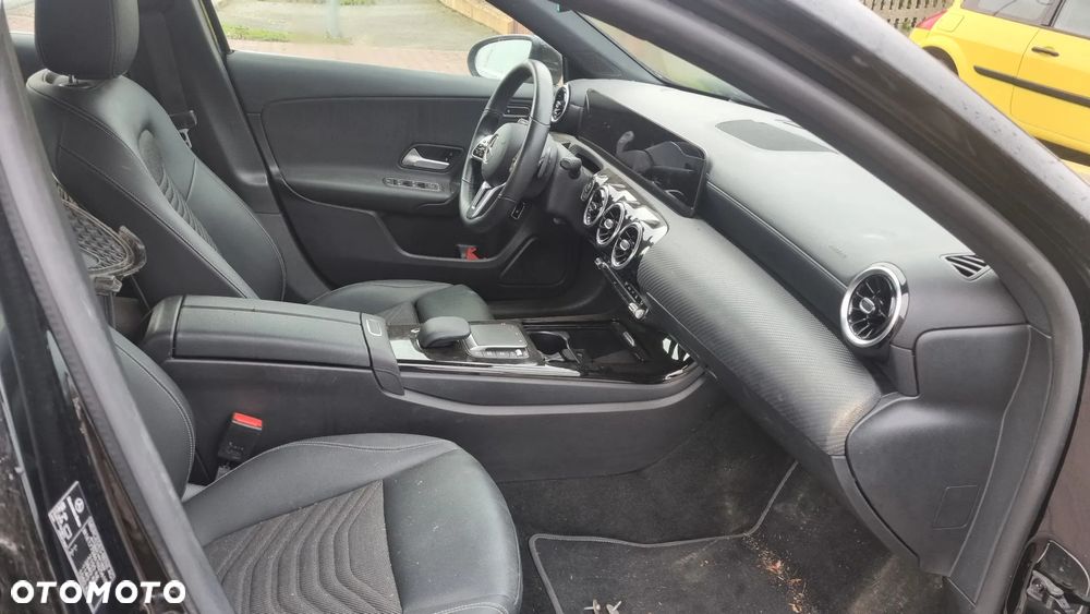 Mercedes-Benz Klasa A 250 e PHEV Progressive 8G-DCT - 23