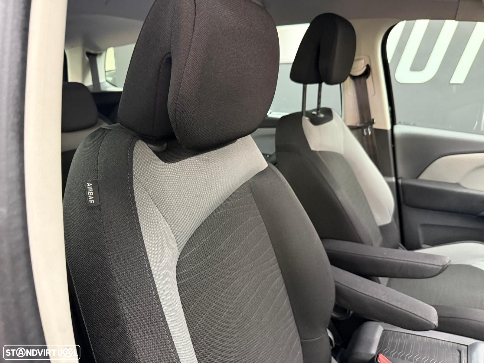 Citroën C4 Grand Picasso 1.6 BlueHDi Intensive J17 - 40