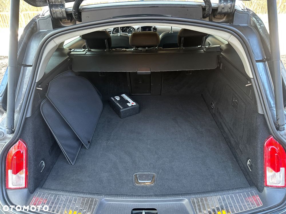 Opel Insignia - 11