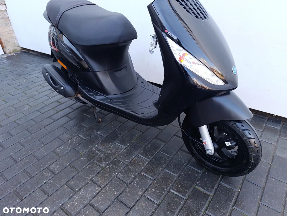 Piaggio ZIP - 23