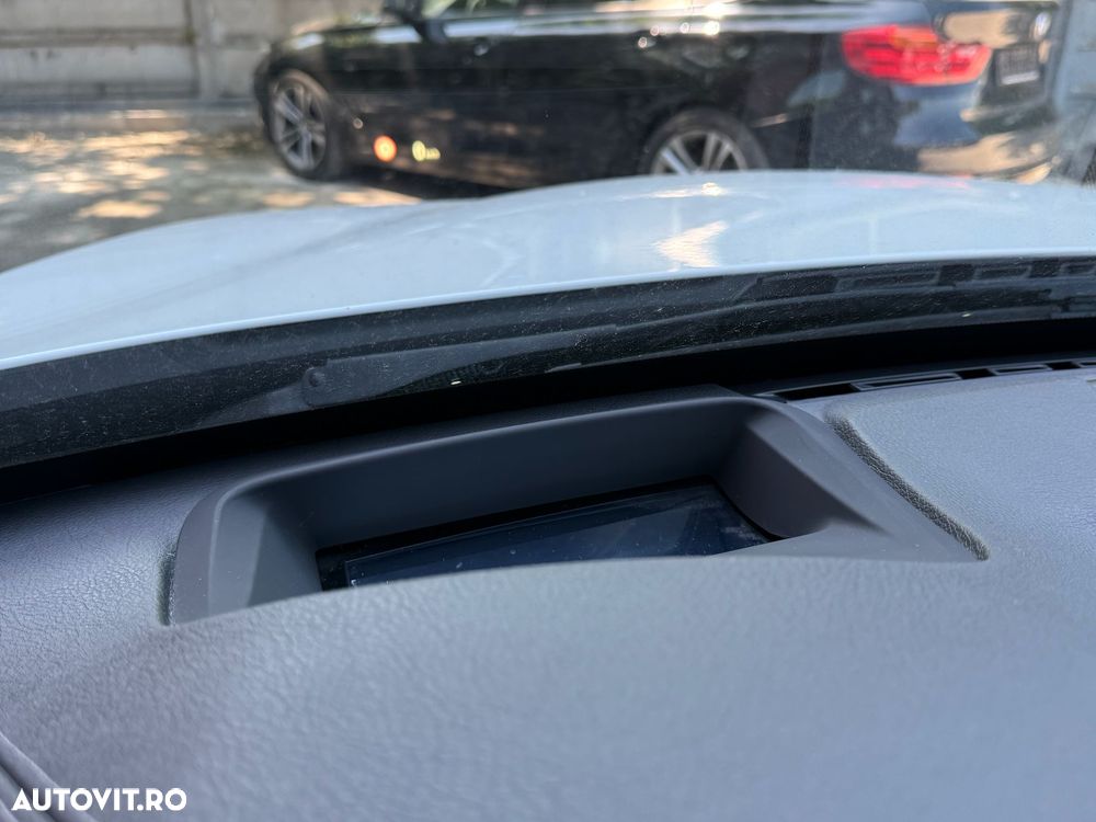 BMW Seria 3 320d Sport-Aut. M Sport - 14