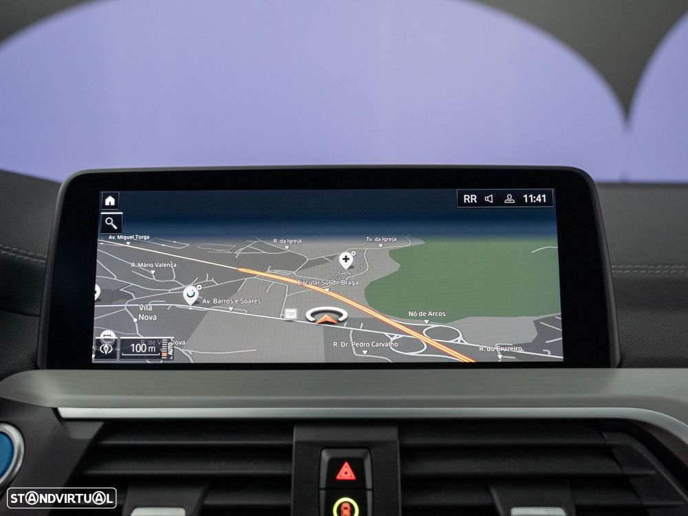 BMW iX3 Impressive - 32