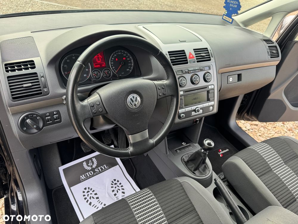 Volkswagen Touran 1.4 TSI United - 9