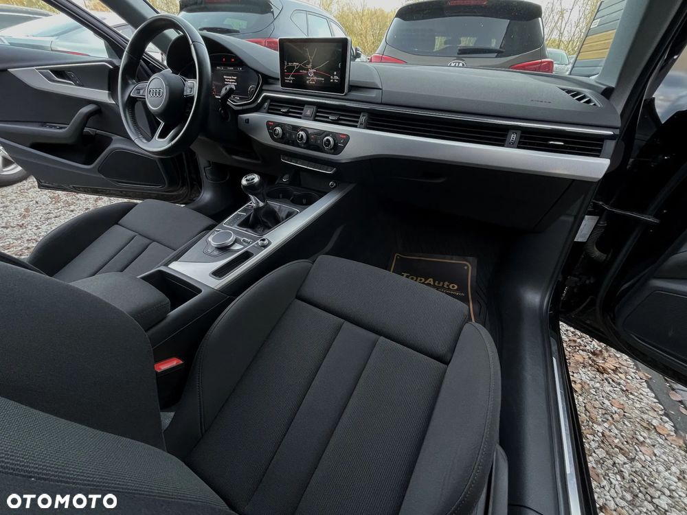 Audi A4 Avant 2.0 TFSI ultra Sport - 16