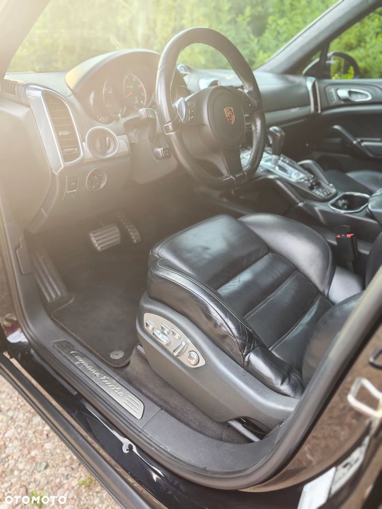 Porsche Cayenne - 9