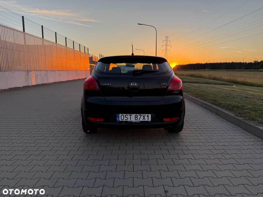 Kia ProCeed - 7