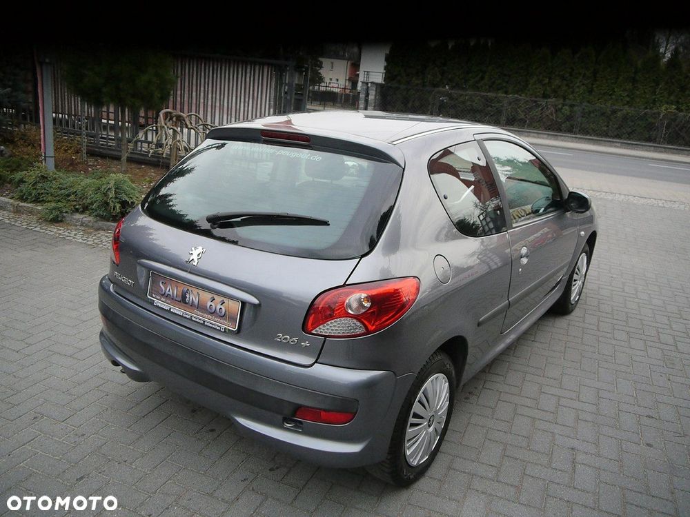 Peugeot 206 plus 1.1 Presence Euro5 - 11