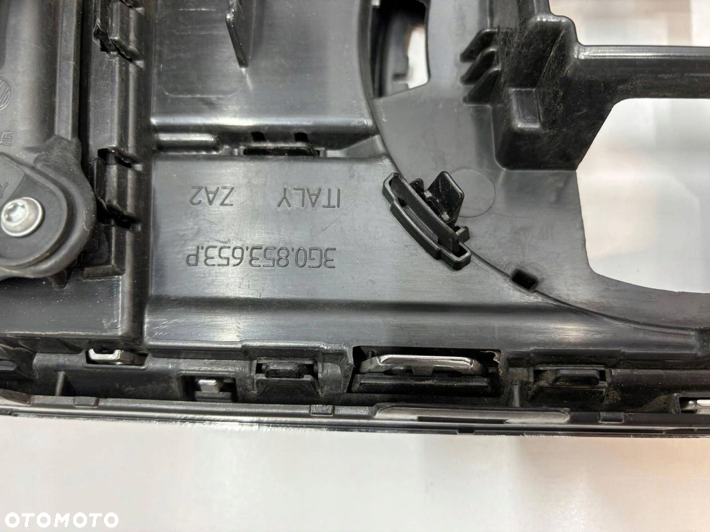 Volkswagen Passat B8 GTE Grill Atrapa Zderzaka 3G0853653P - 16