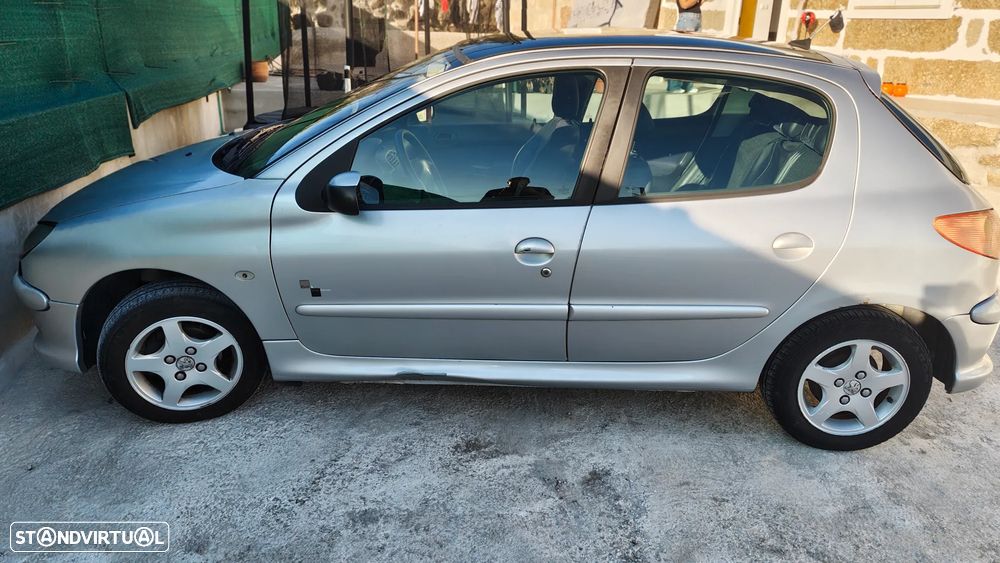 Peugeot 206
