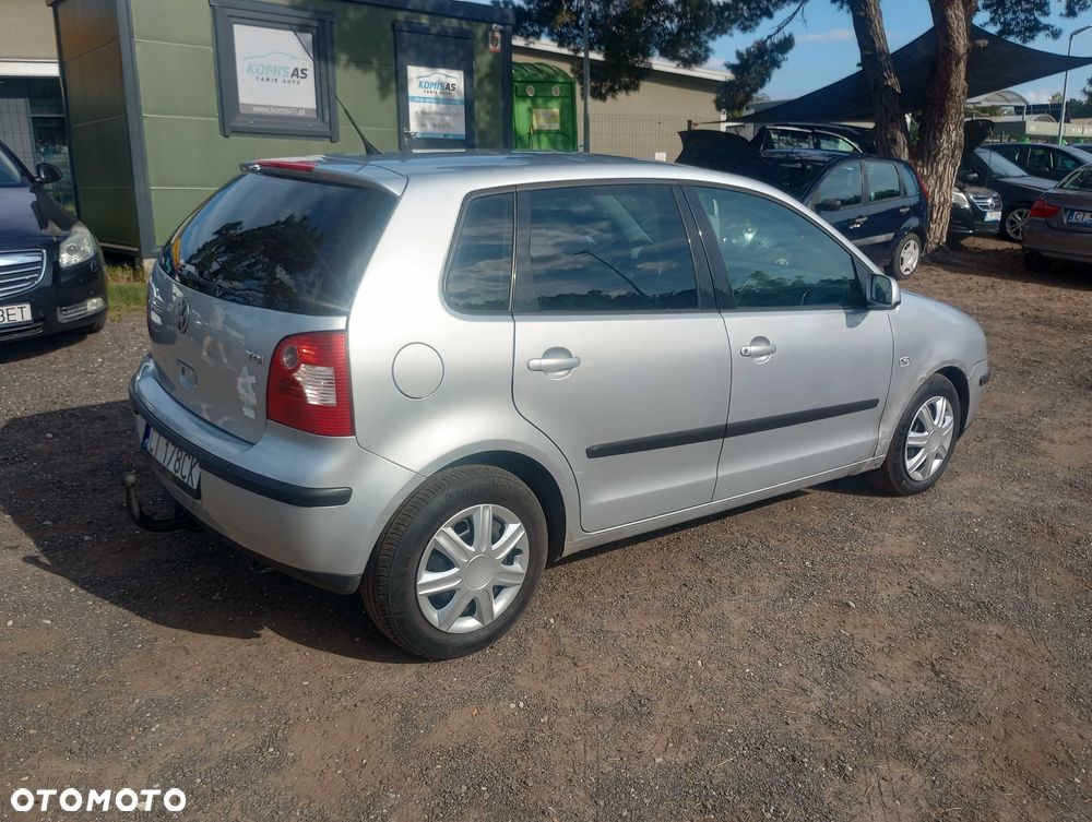 Volkswagen Polo - 8