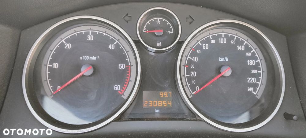 Opel Astra 1.9 CDTI Cosmo - 27