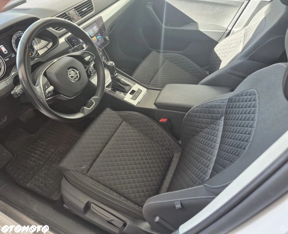Skoda Superb 1.5 TSI Ambition DSG - 16
