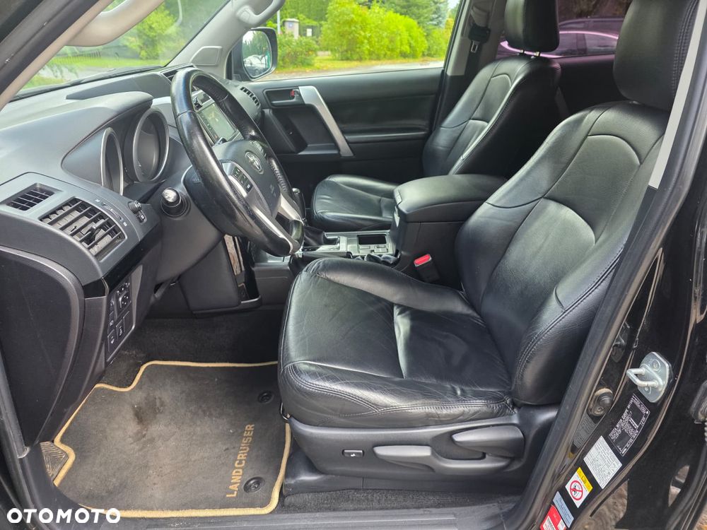 Toyota Land Cruiser 3.0 D-4D Automatik 60th Anniversary - 17
