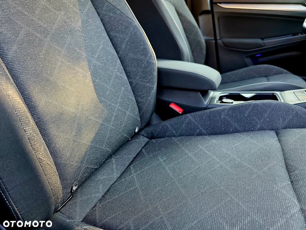 Volkswagen Golf 2.0 TDI Life - 26