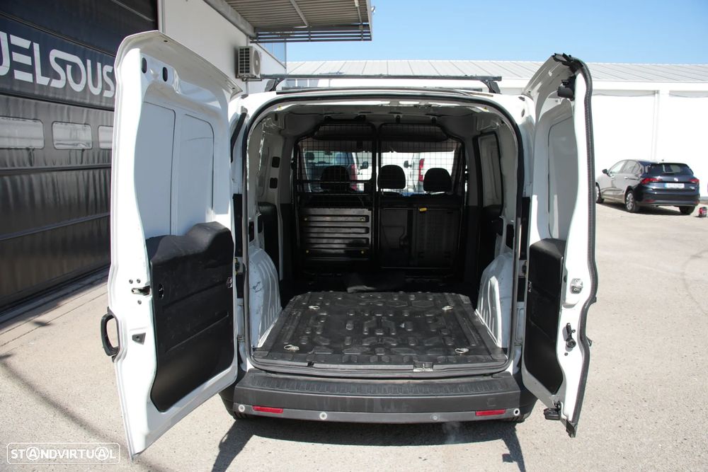 Fiat Doblo 3Lugares 1.3Multijet 95cv - 6