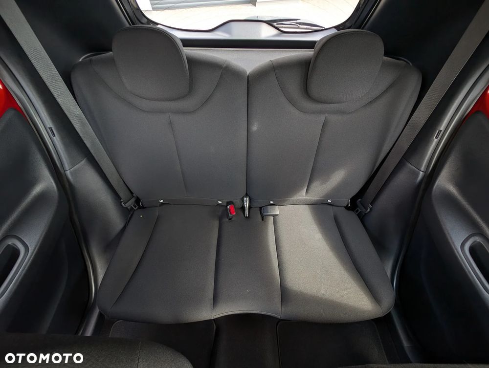 Toyota Aygo X x-shift x-style - 37