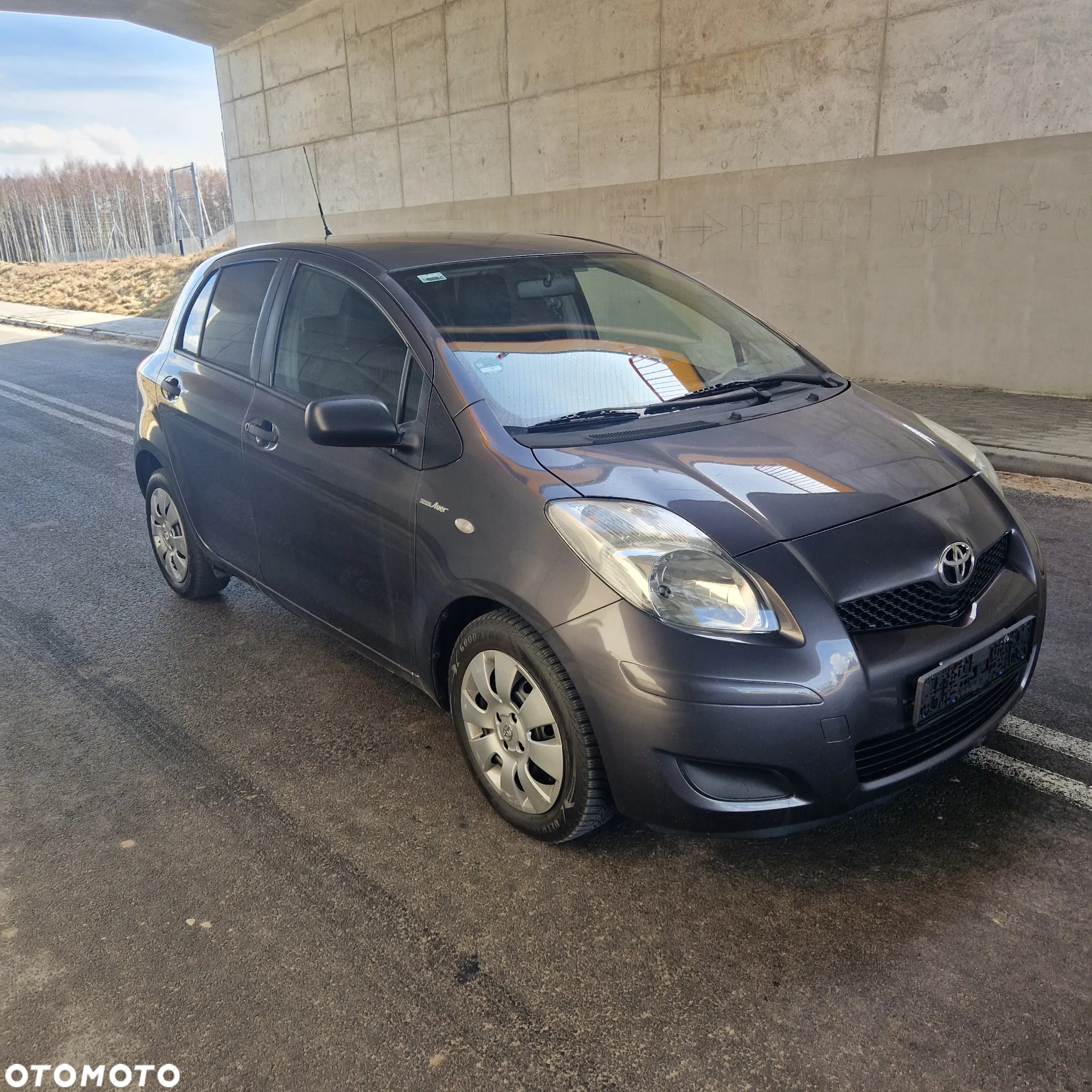 Toyota Yaris 1.33 VVT-i Sol - 3