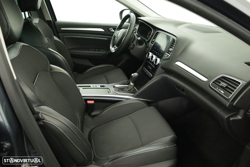 Renault Mégane Sport Tourer - 21