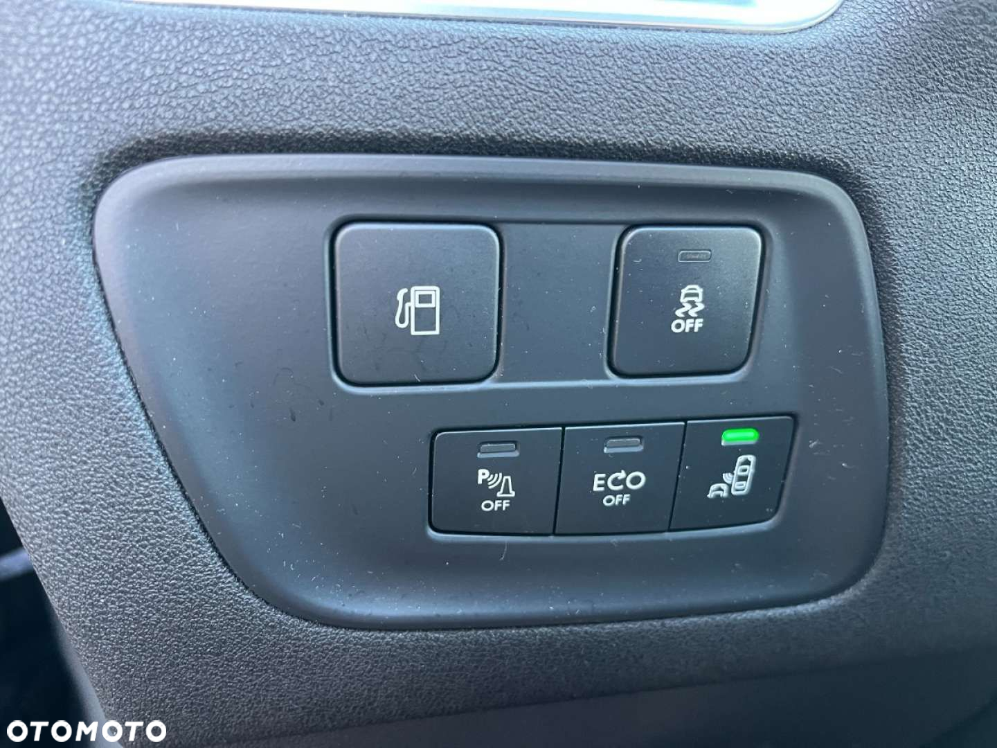 Citroën C4 PureTech 130 Stop&Start PLUS - 17