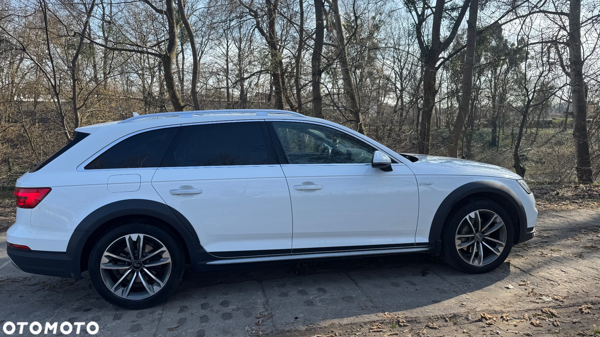 Audi A4 Allroad 2.0 TDI Quattro S tronic - 9
