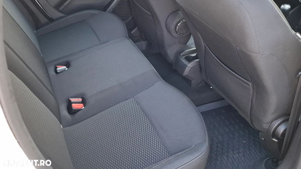 Dacia Duster 1.6 SCe Comfort - 6