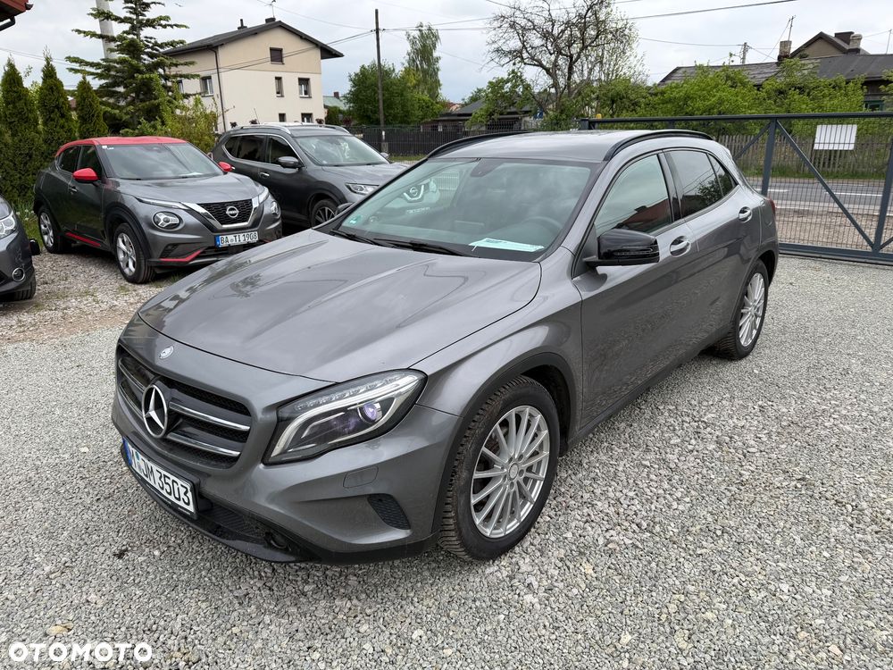 Mercedes-Benz GLA 200 Urban - 13