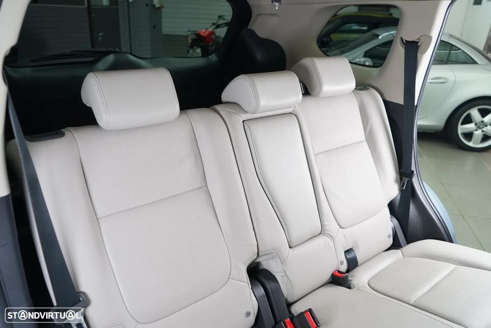 Mitsubishi Outlander 2.0 4WD - 46