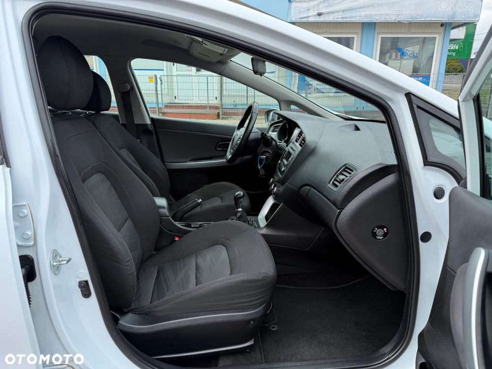 Kia Ceed 1.6 CRDi L - 32