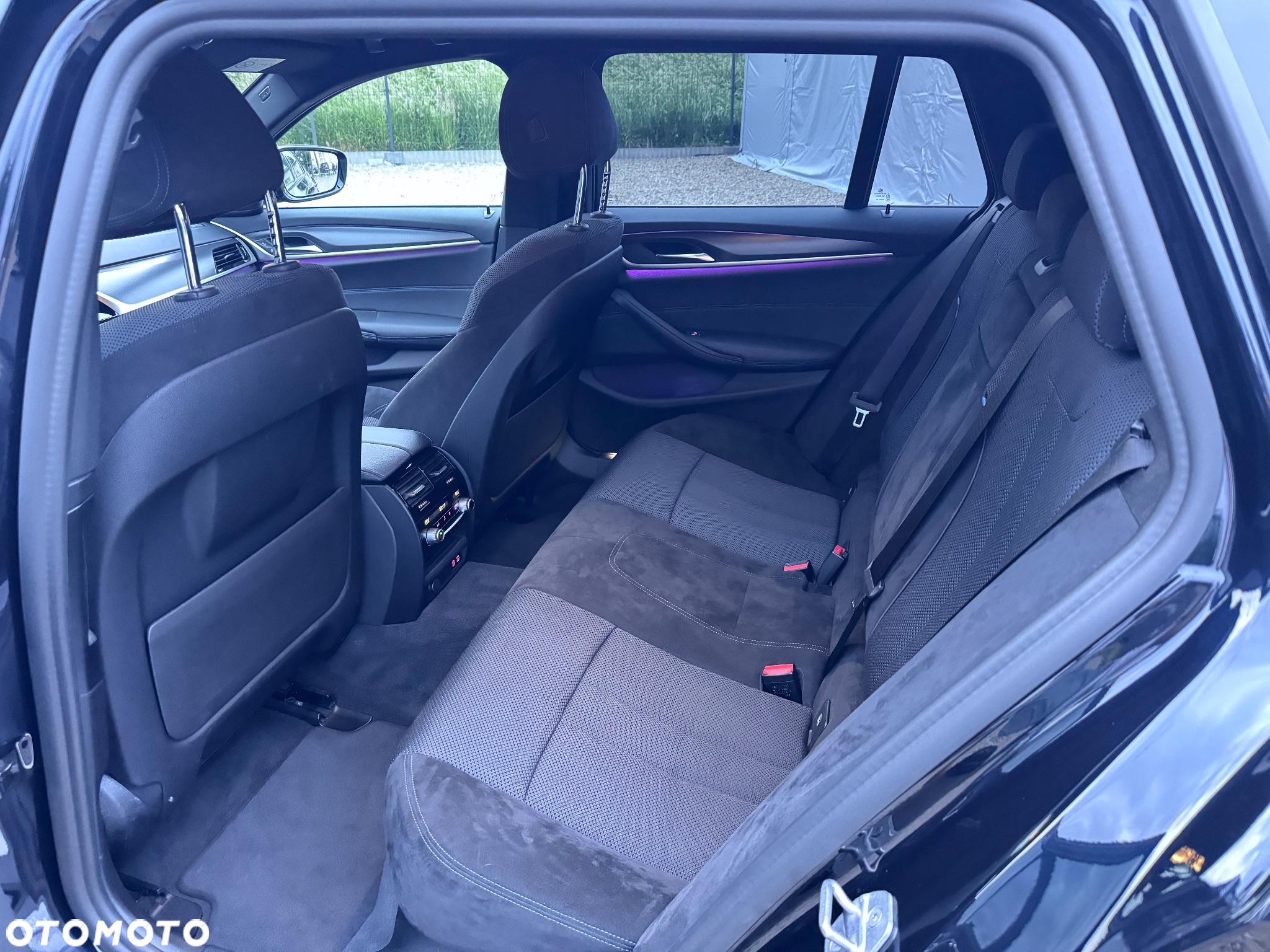 BMW Seria 5 520d xDrive Touring M Sport Edition - 20