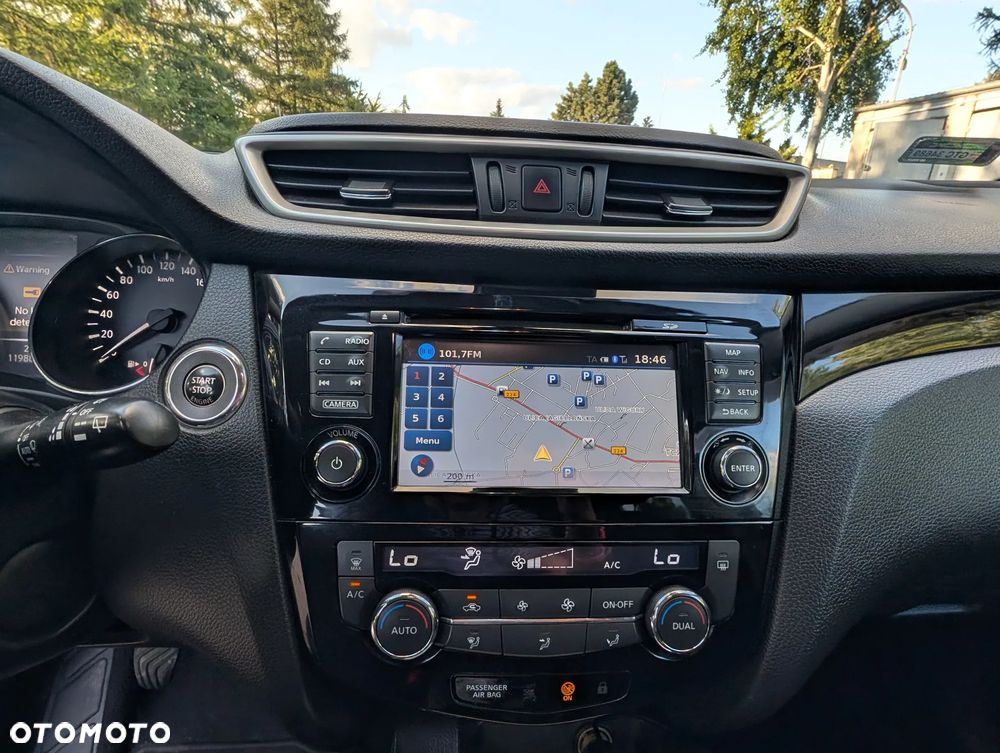 Nissan Qashqai 1.2 DIG-T N-Connecta EU6 - 3